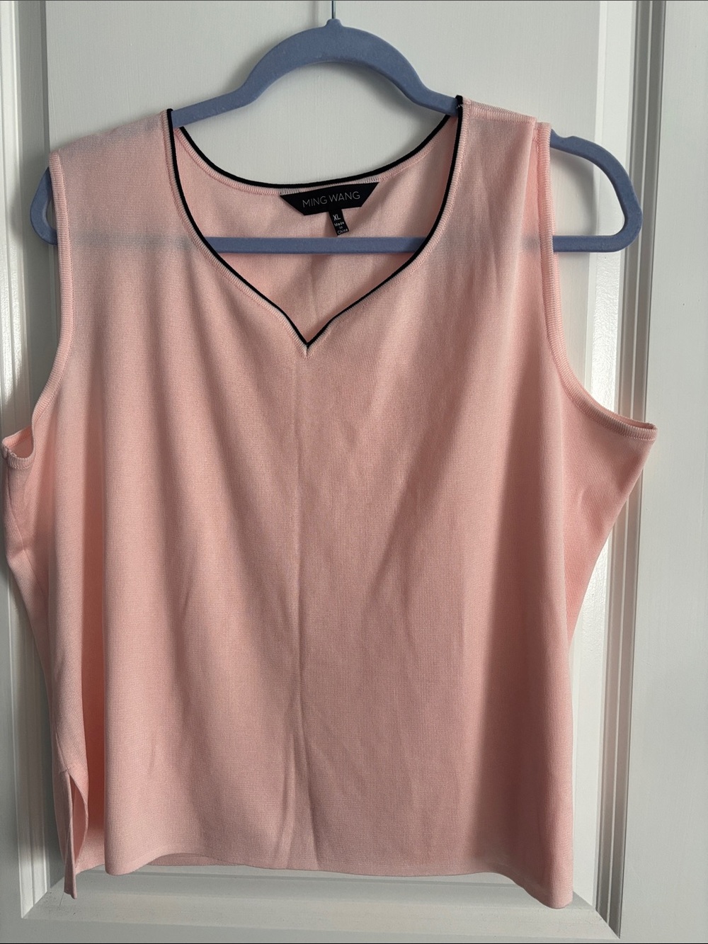 Ming Wang Soft Pink Sleeveless V-Notch Tank with Black Trim